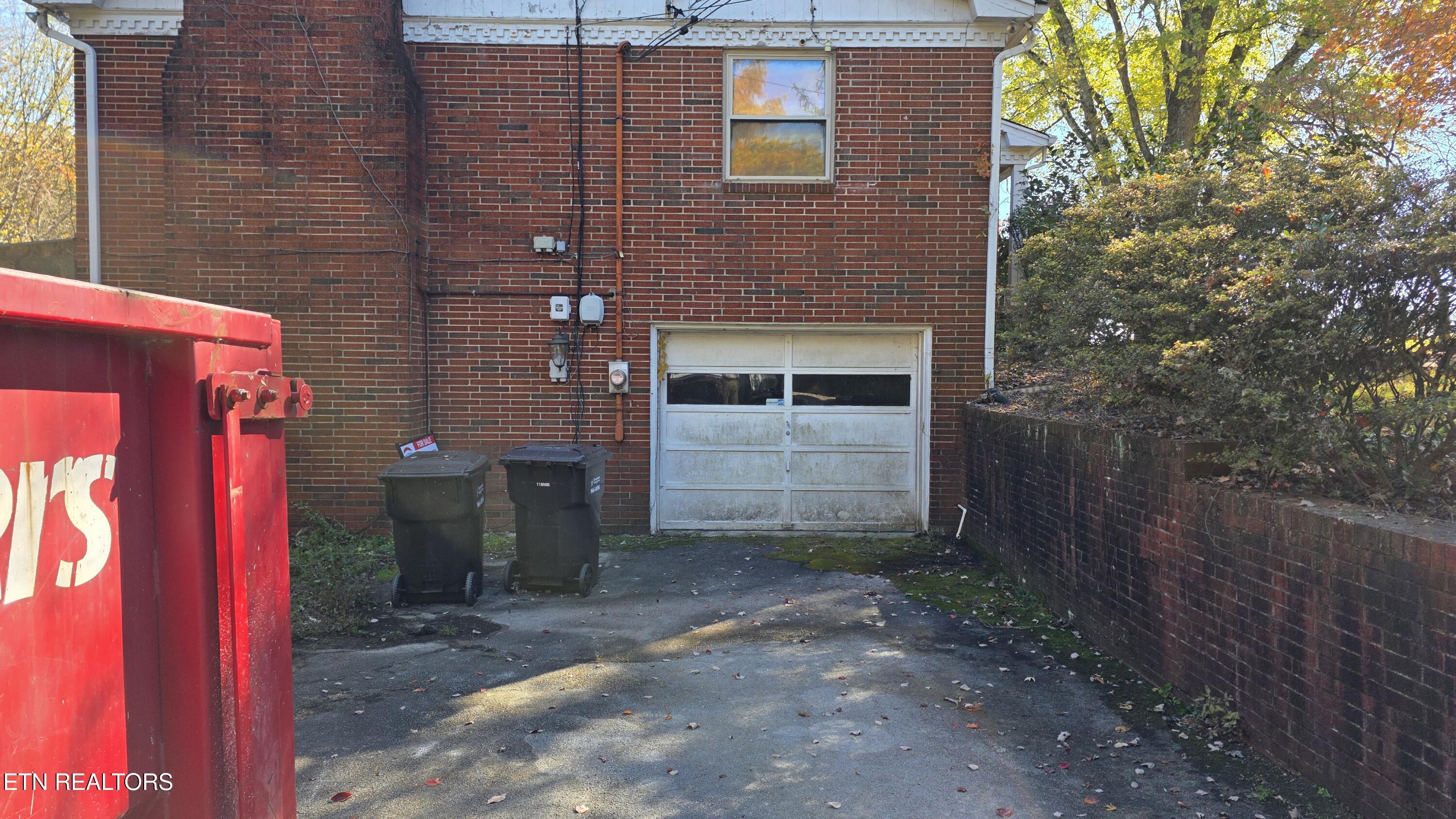 200 Suburban Rd Property Photo 29