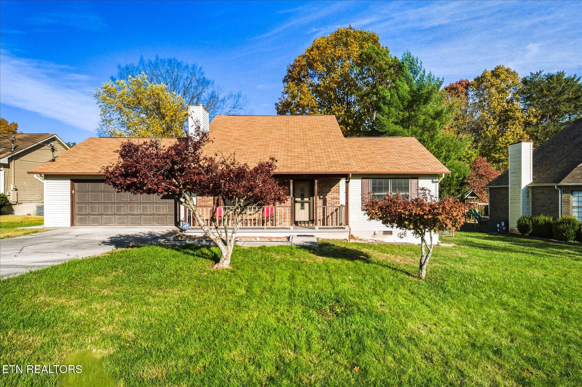 6516 Foxhound Rd Property Photo 1