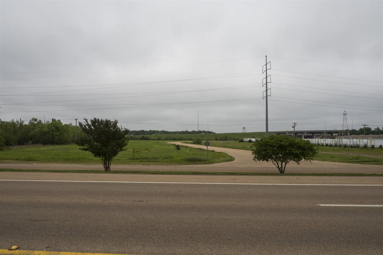 Lot 9 Legacy Park Property Photo 4