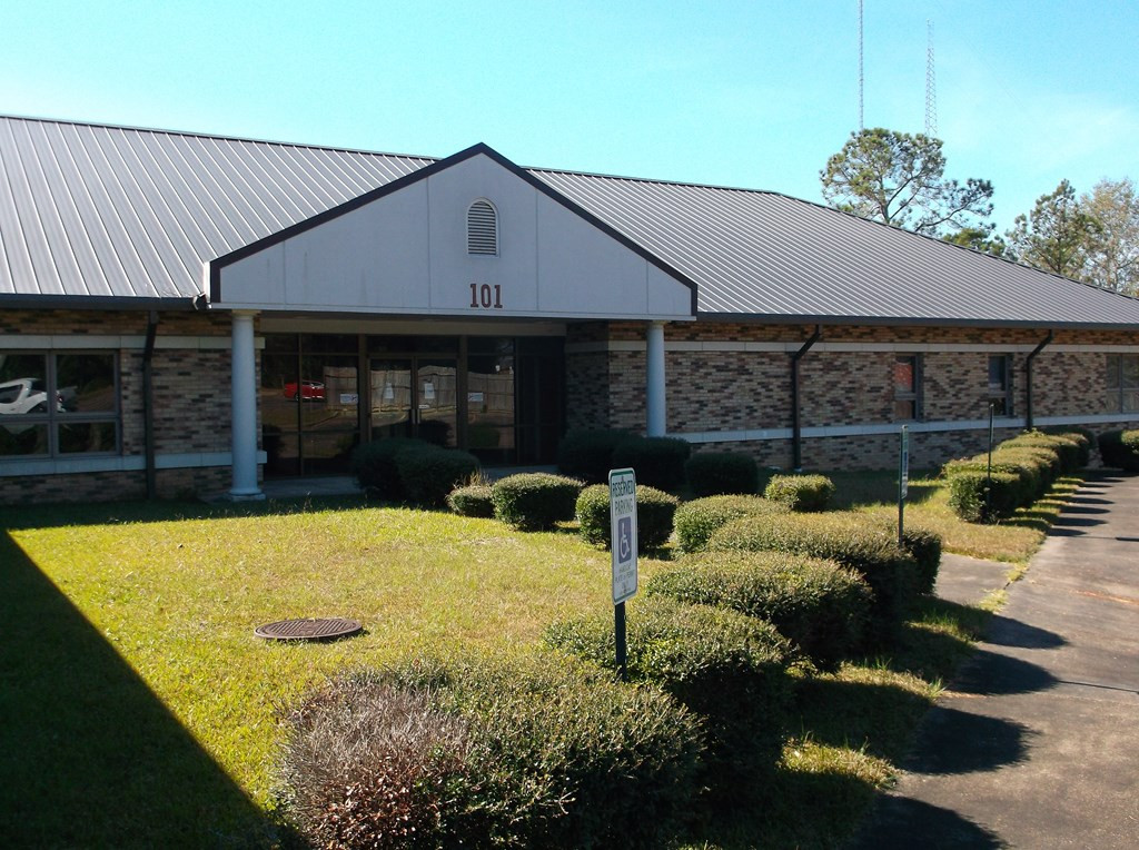 101 Hospital Drive Property Photo 4