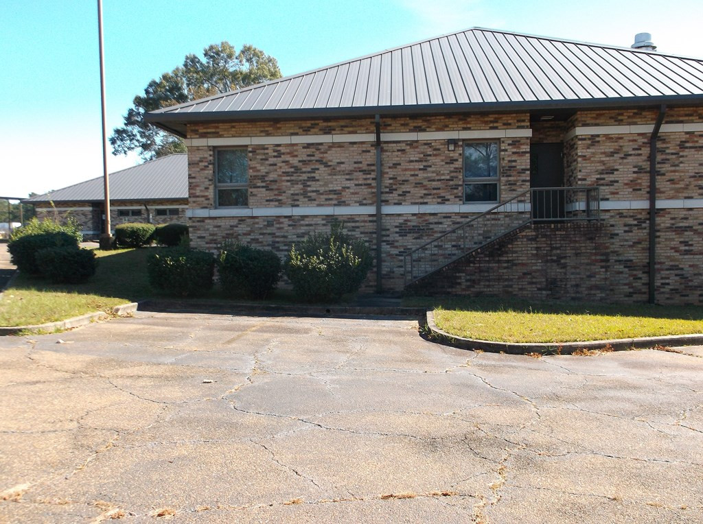 101 Hospital Drive Property Photo 25