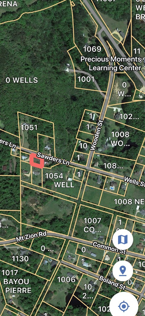 1086 A Wells Street Property Photo 4
