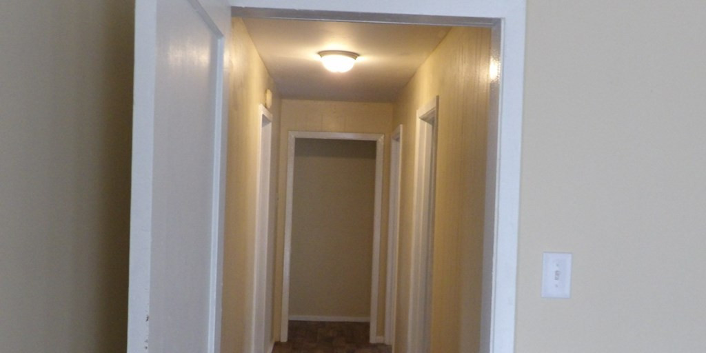 1004 White Oak St Property Photo 4