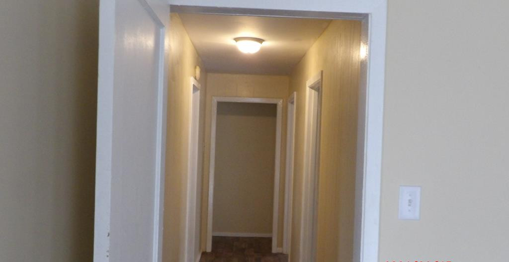 1004 White Oak St Property Photo 6