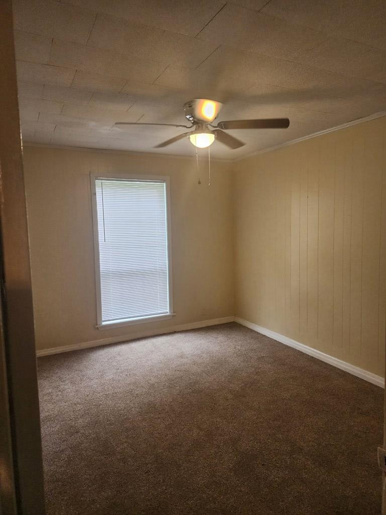 1004 White Oak St Property Photo 14