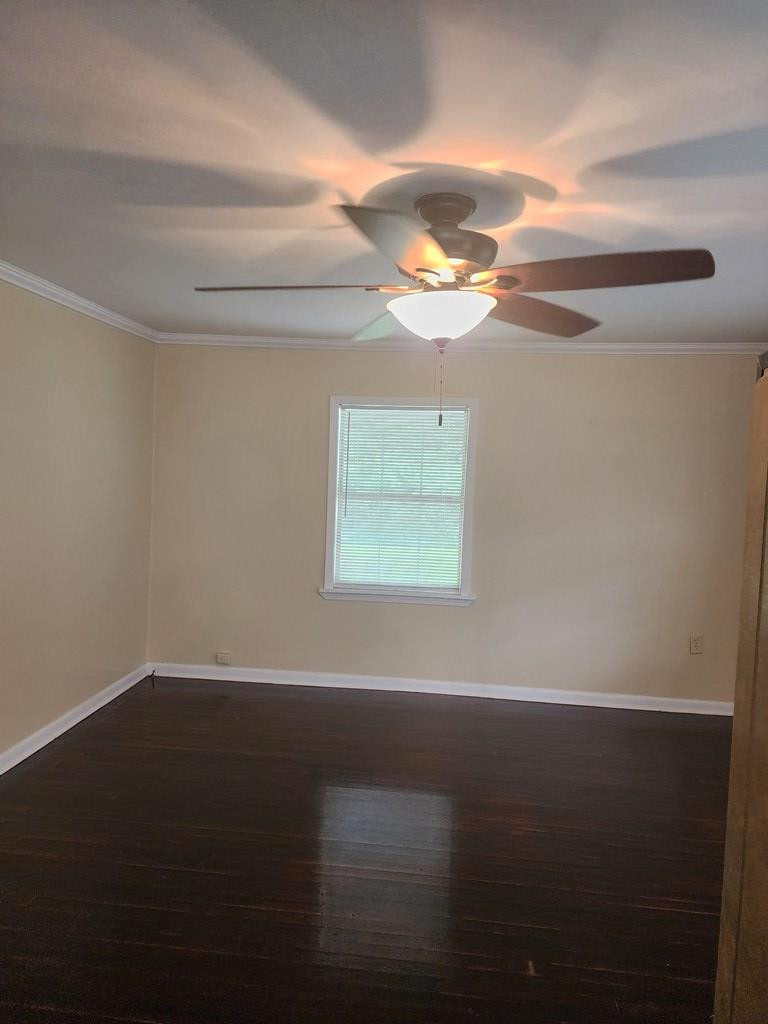 1004 White Oak St Property Photo 24