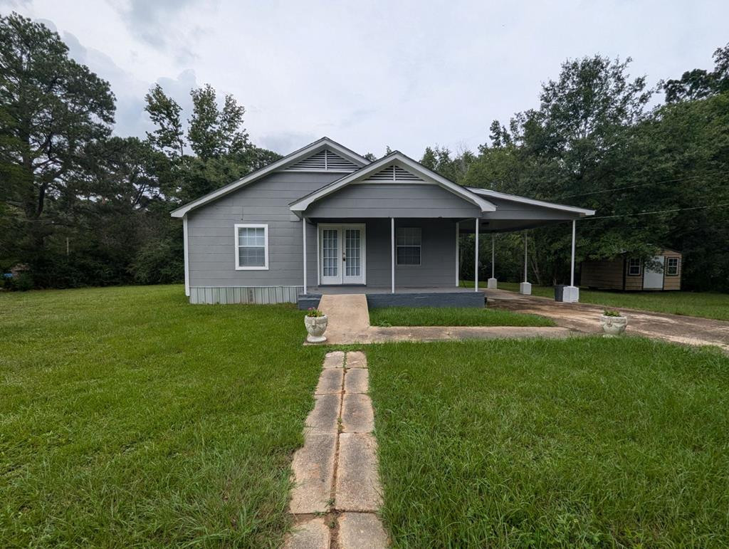 1004 White Oak St Property Photo 25