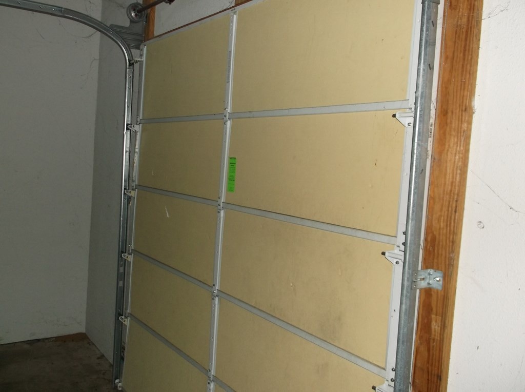 903 S Locust Street Property Photo 12