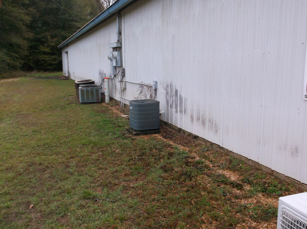 903 S Locust Street Property Photo 20