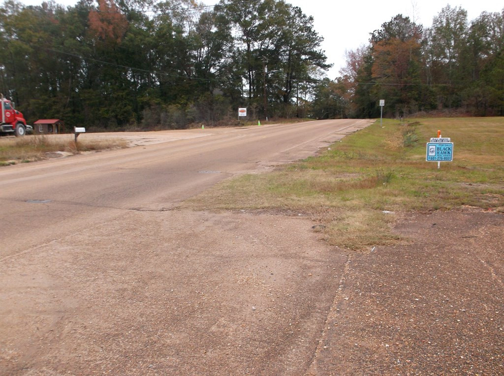 903 S Locust Street Property Photo 22