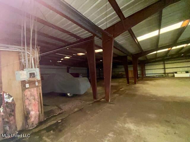 143689 Property Photo 11