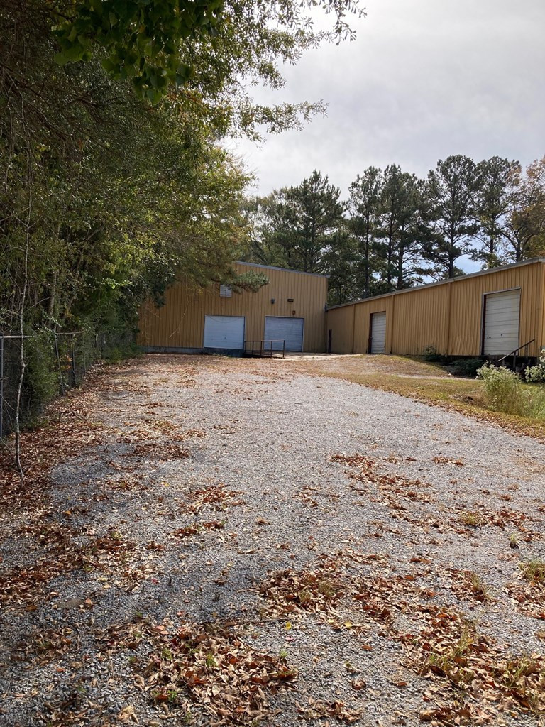 301 Presley Blvd. We Street Property Photo 2