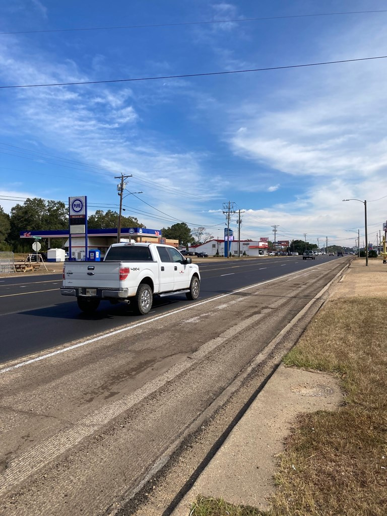 301 Presley Blvd. We Street Property Photo 4