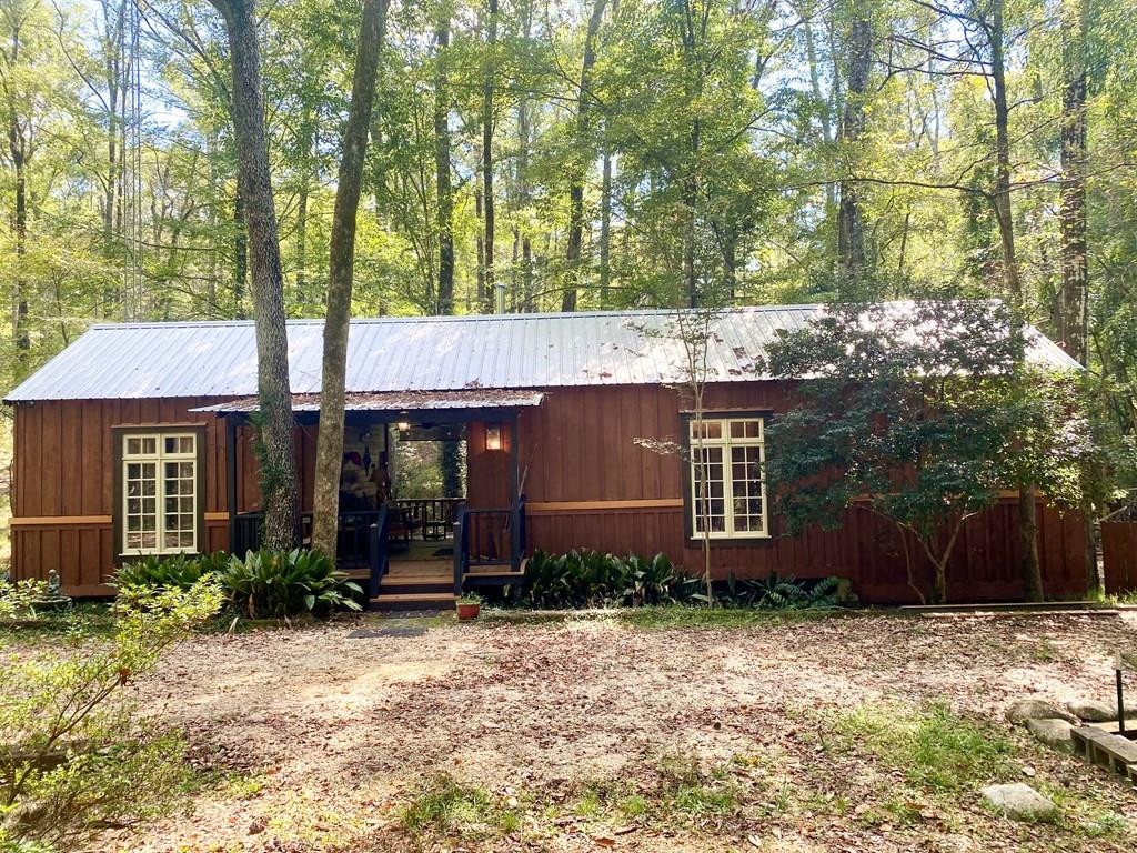 140 Westover Drive Property Photo 1
