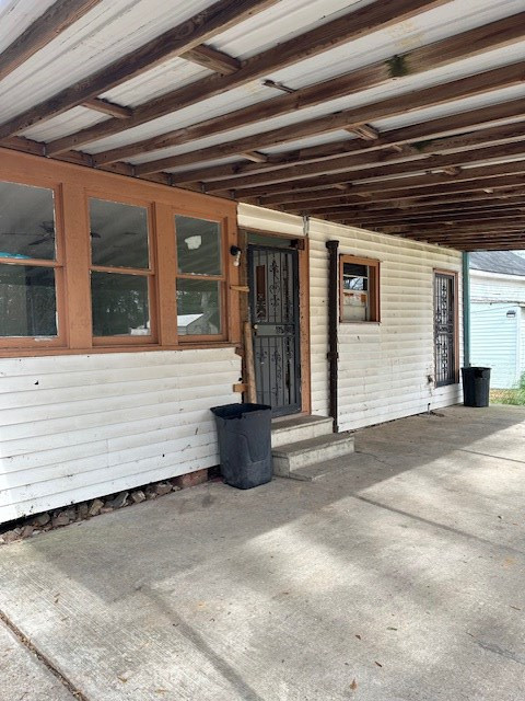 321 W New York Avenue Property Photo 5