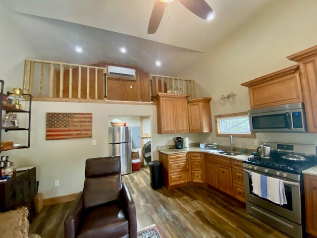 129 Buck Branch School Road Property Photo 4