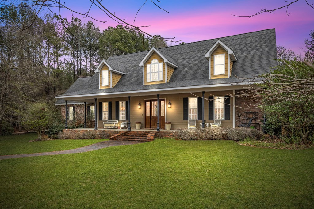 1056 Turkey Ridge Road Property Photo 3