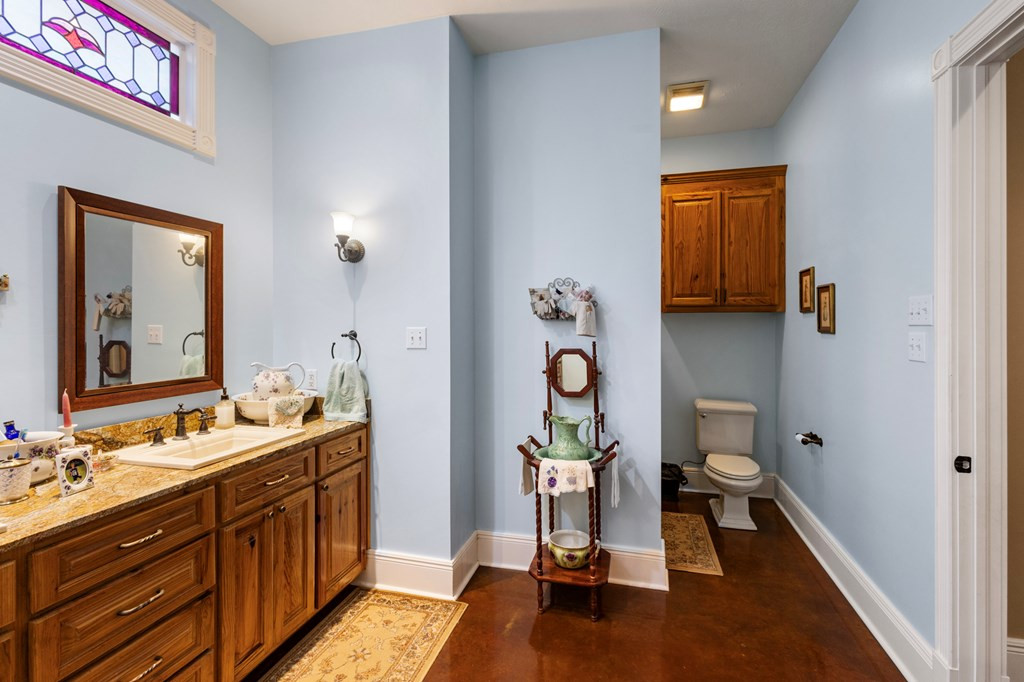 1056 Turkey Ridge Road Property Photo 19