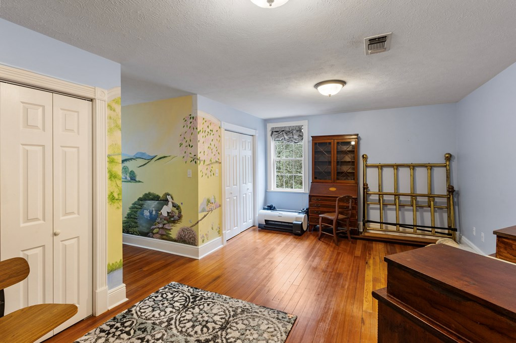 1056 Turkey Ridge Road Property Photo 23