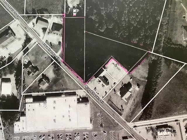 ? Brookhaven Street Property Photo 1