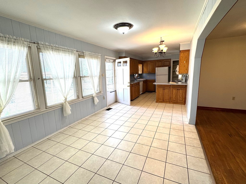 106 Shelly Drive Property Photo 5