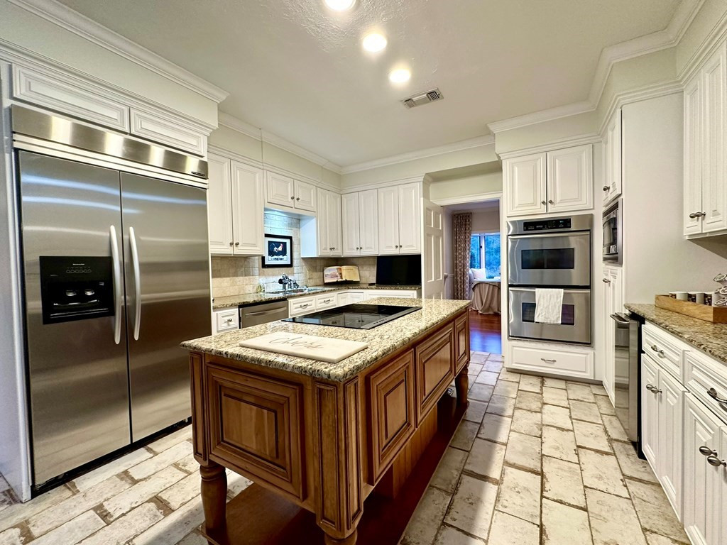 3000 Delaware Avenue Property Photo 3