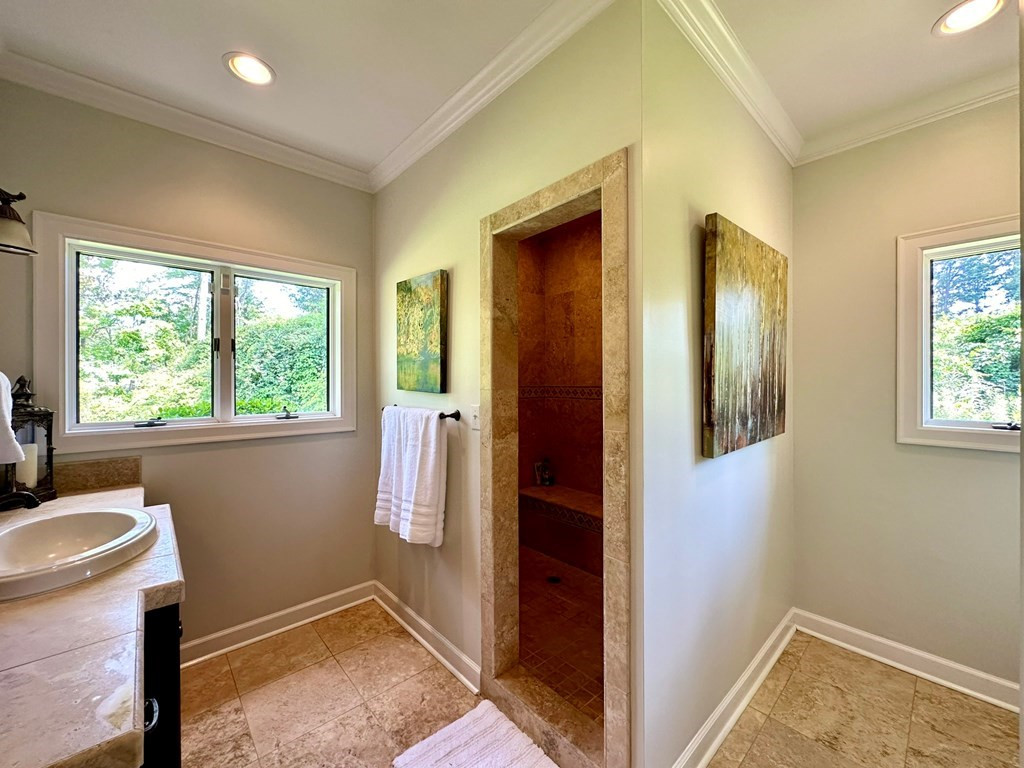 3000 Delaware Avenue Property Photo 16