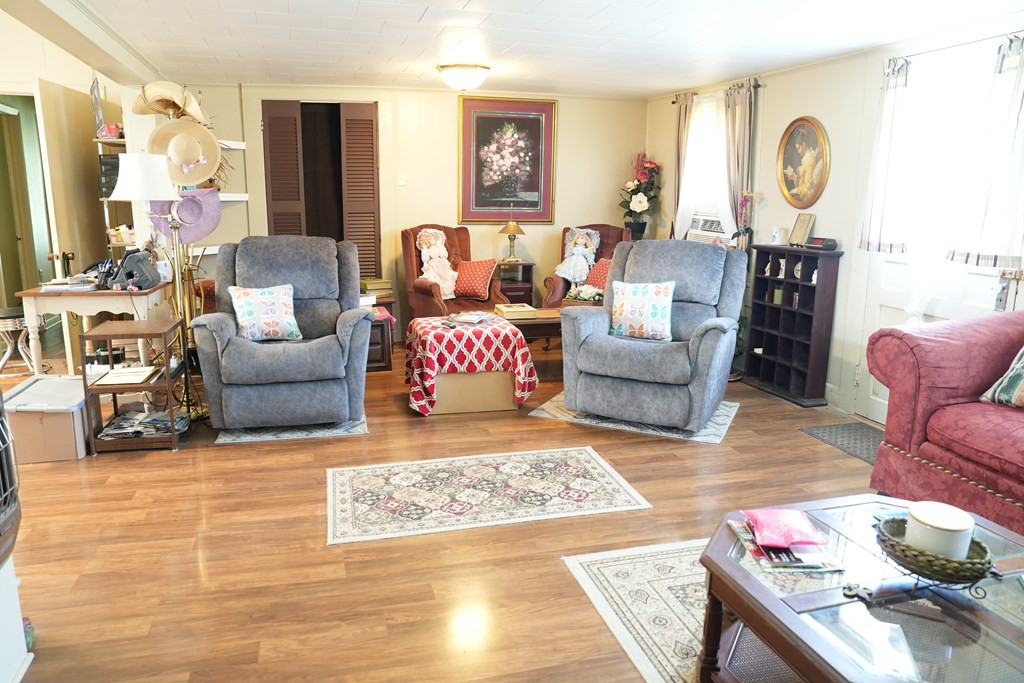 1031 Pearl River Ave Property Photo 3