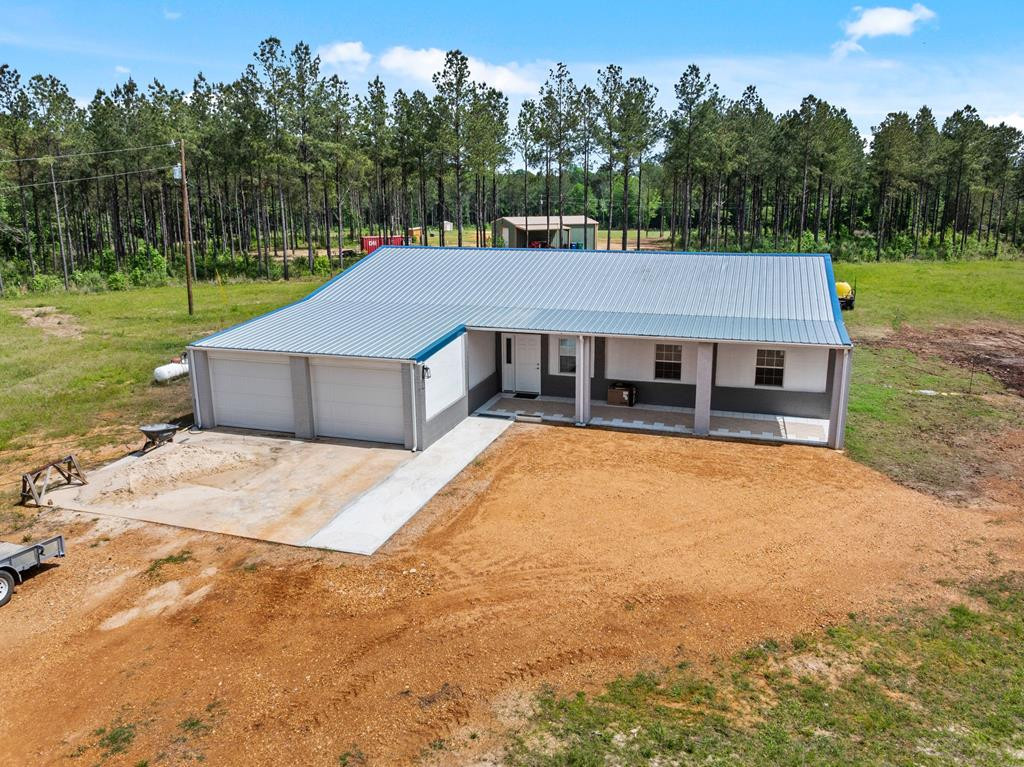 3285 Summit Drive Property Photo 1