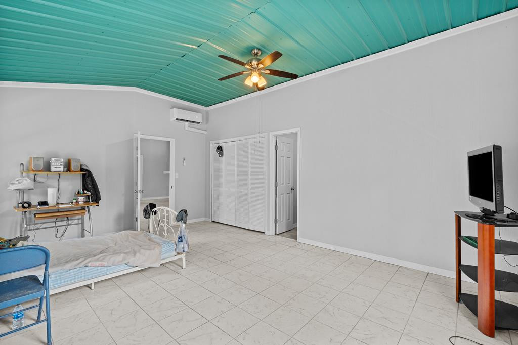 3285 Summit Drive Property Photo 23