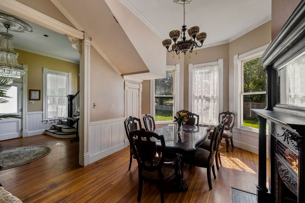 102 W Myrtle Street Property Photo 10