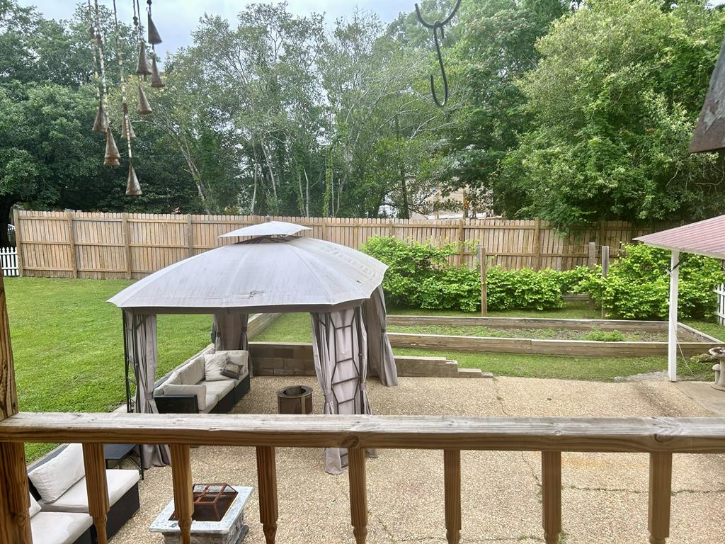 102 W Myrtle Street Property Photo 25