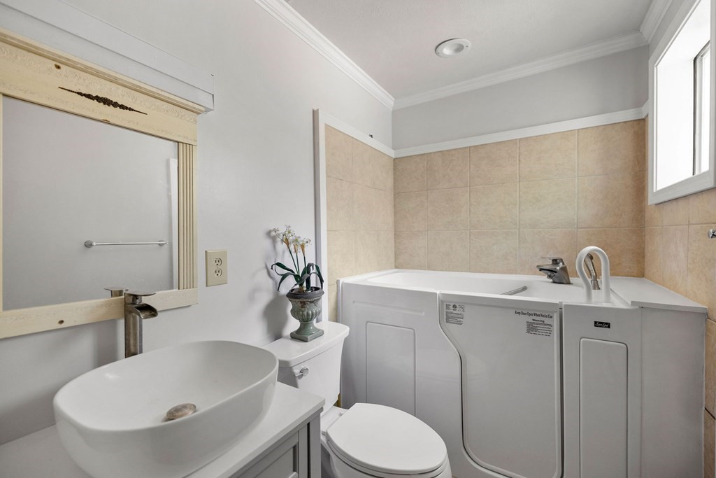 102 W Myrtle Street Property Photo 36