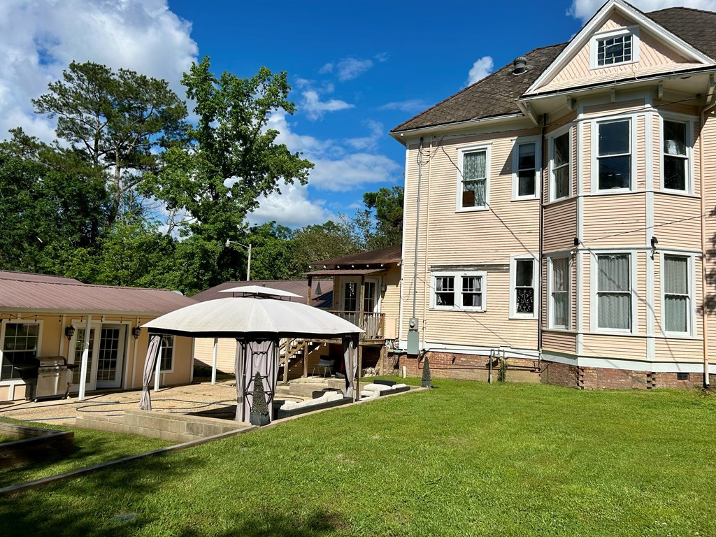 102 W Myrtle Street Property Photo 38