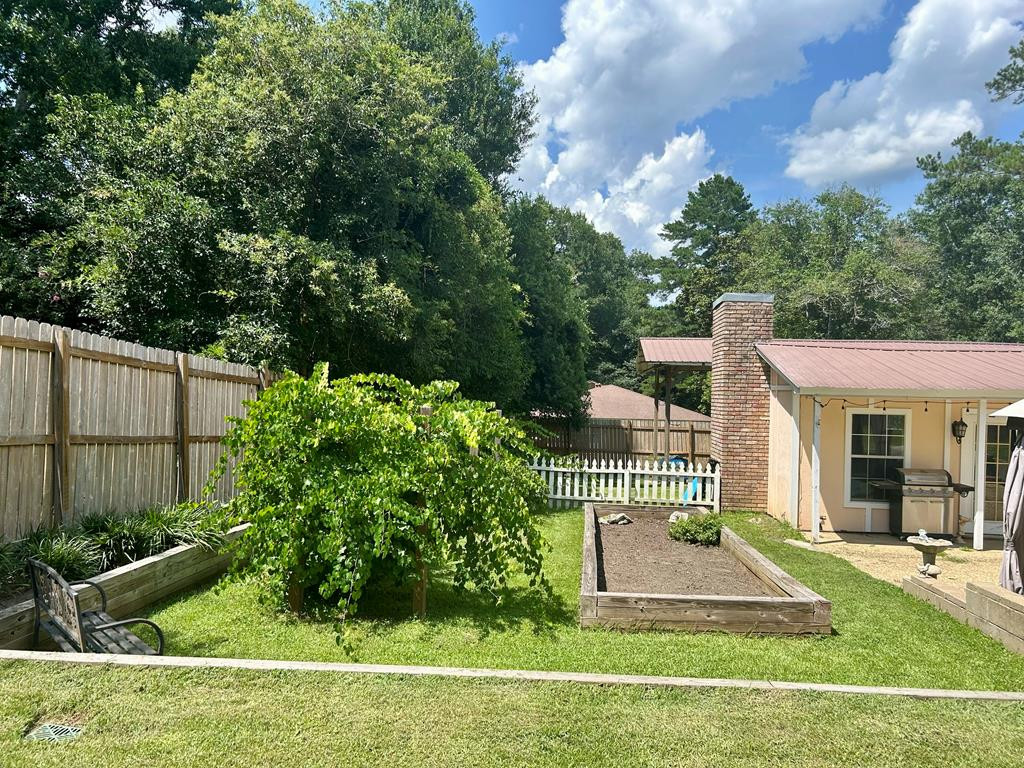 102 W Myrtle Street Property Photo 40