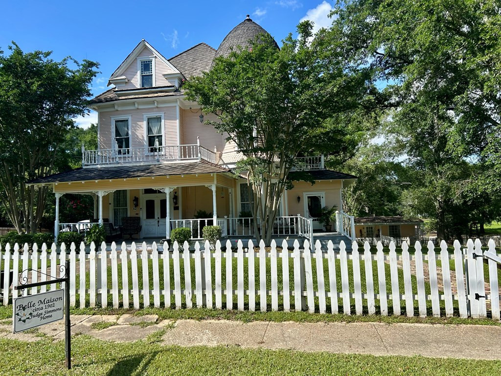 102 W Myrtle Street Property Photo 43