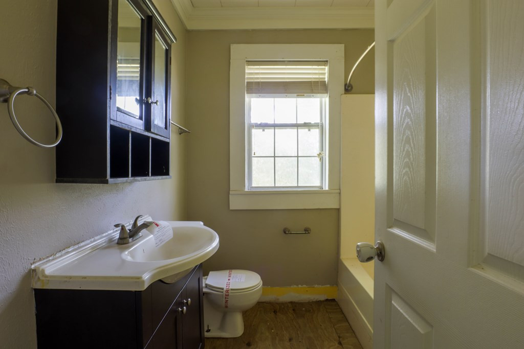 1022 Friendship Circle Property Photo 8