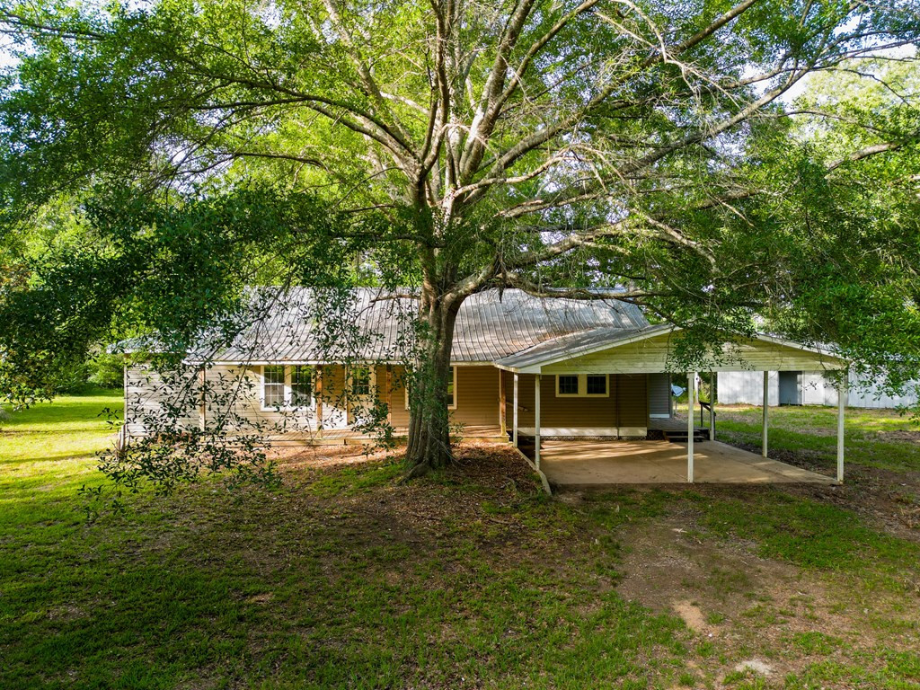 1022 Friendship Circle Property Photo 11