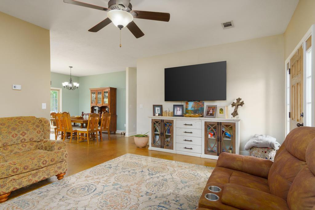 3603 Highway 583 Se Property Photo 5