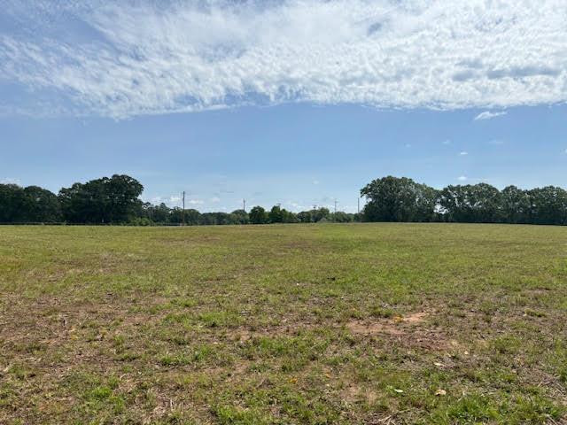 3092 Airport Fernwood Road Property Photo 2