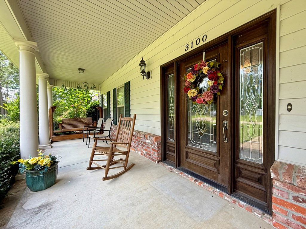 3100 Wallace Drive Property Photo 3