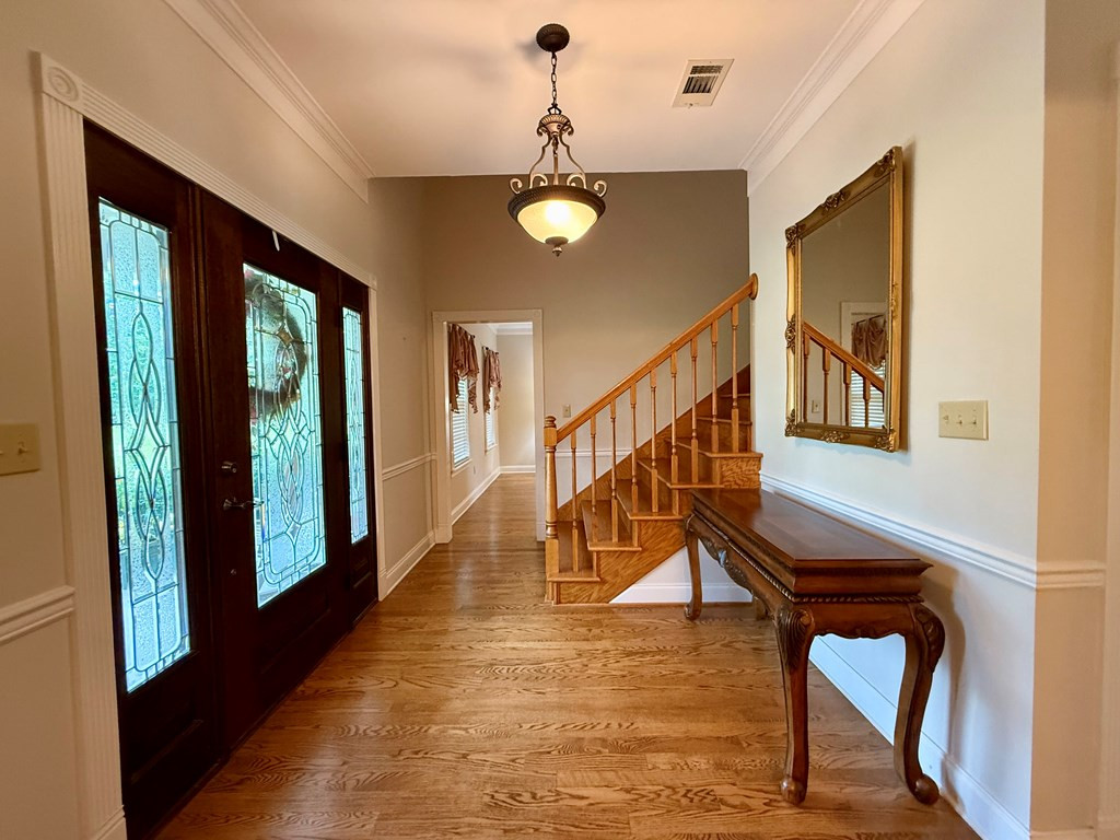 3100 Wallace Drive Property Photo 4