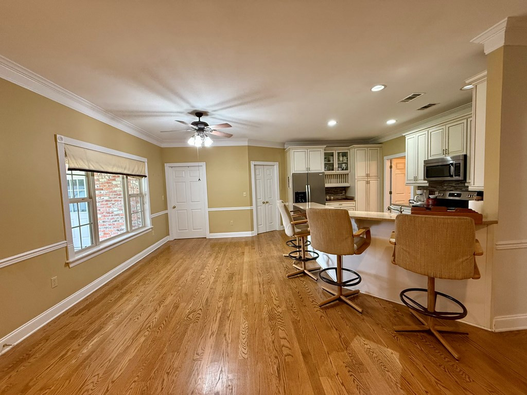 3100 Wallace Drive Property Photo 11