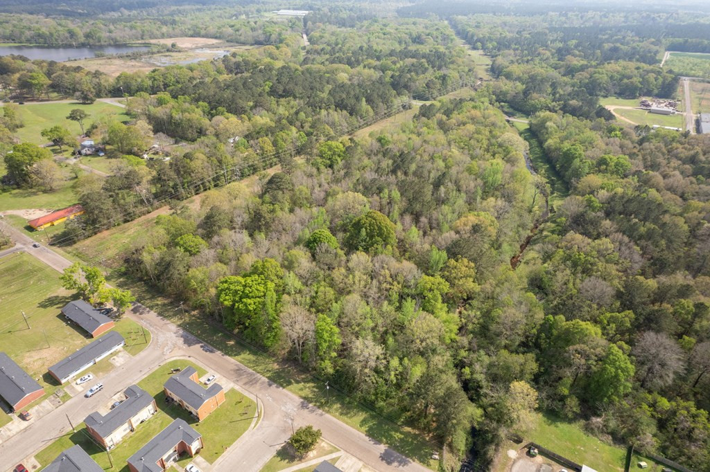 144 Don Curt Boulevard Property Photo 2