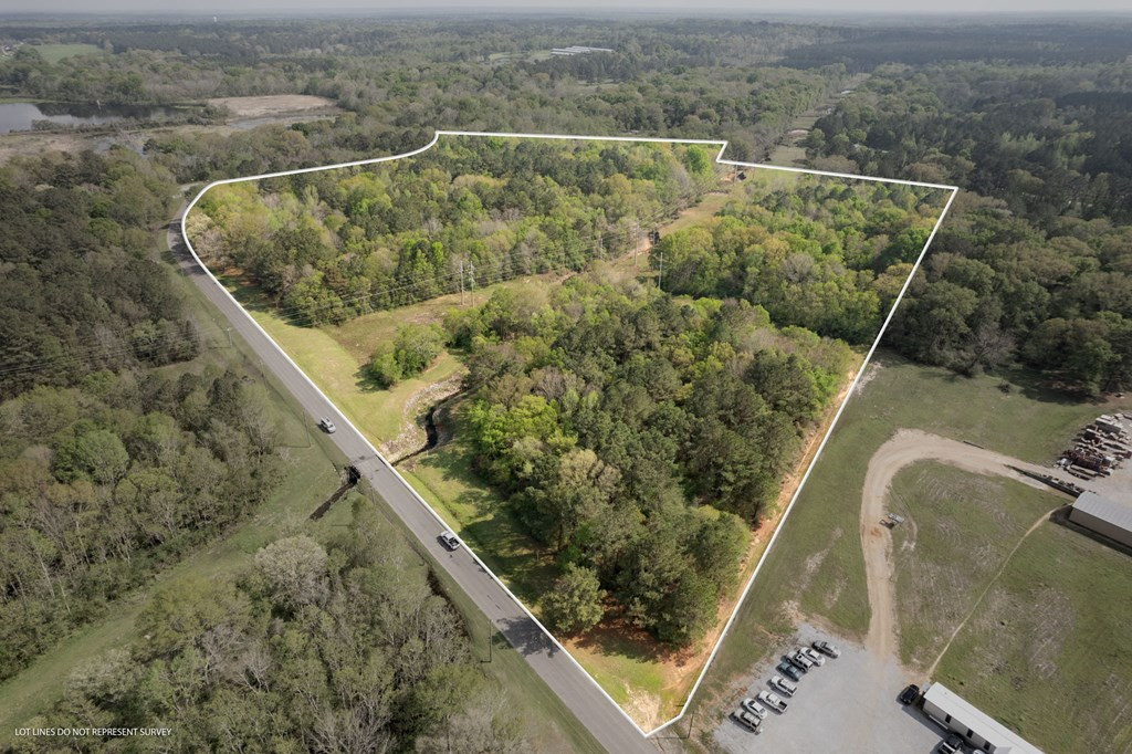 144 Don Curt Boulevard Property Photo 7