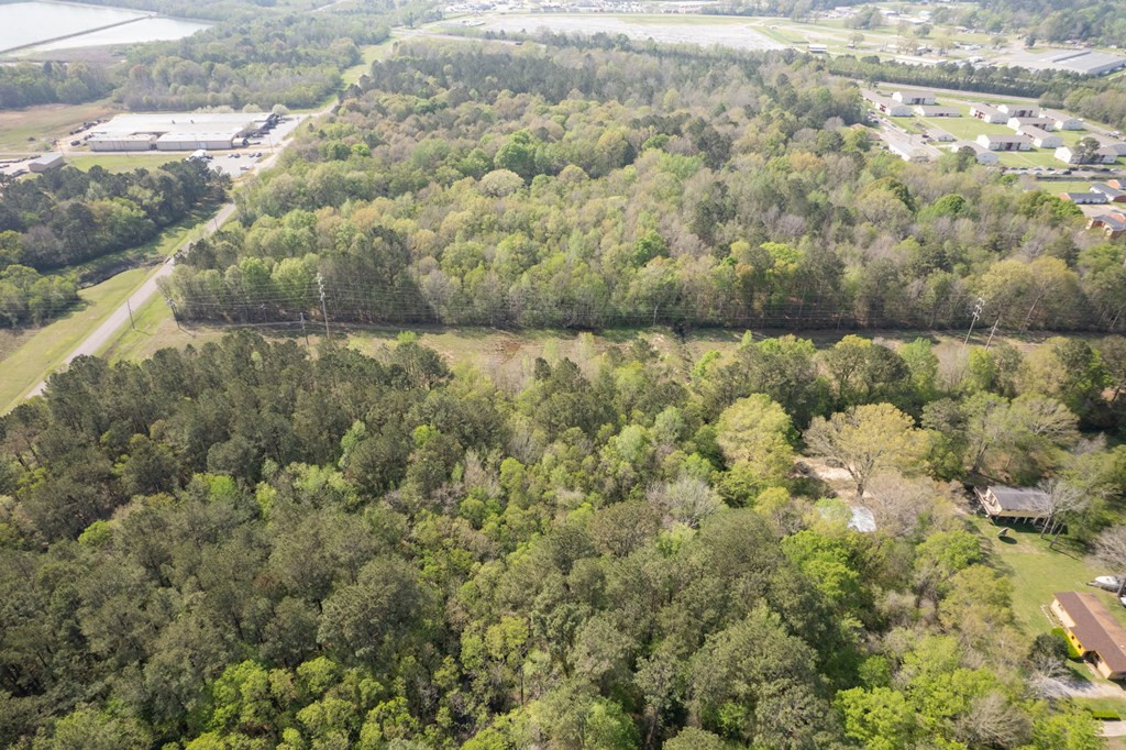 144 Don Curt Boulevard Property Photo 9