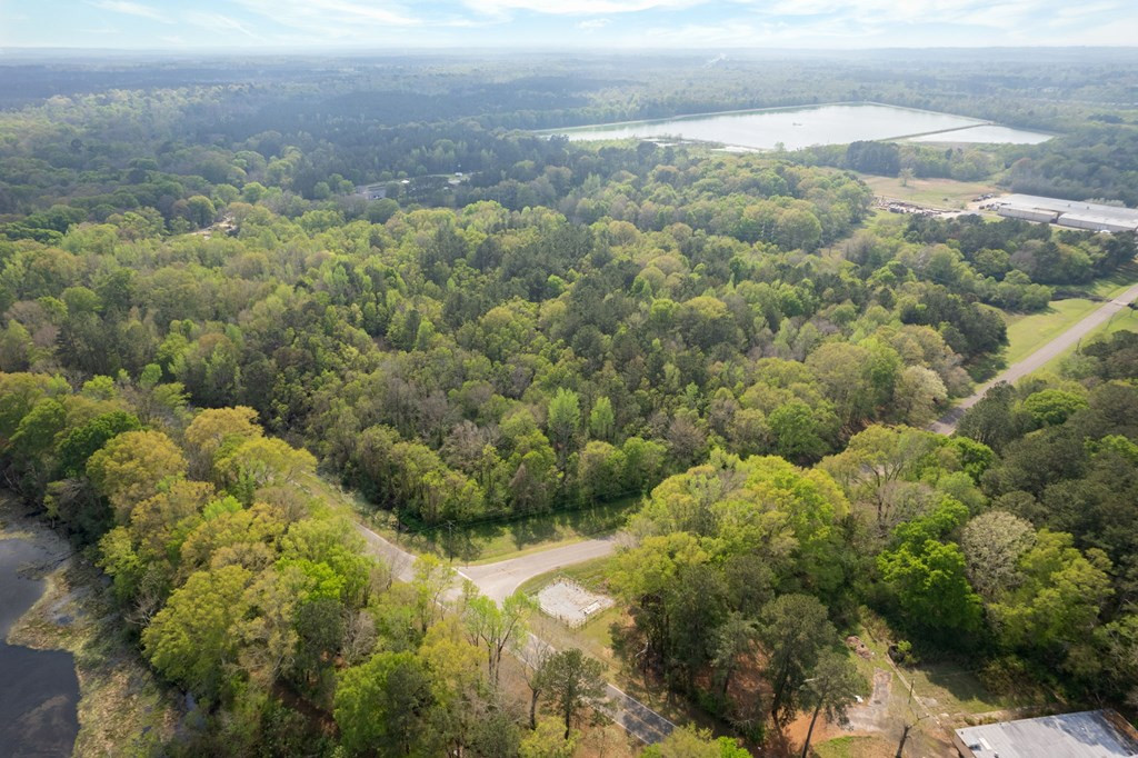 144 Don Curt Boulevard Property Photo 18