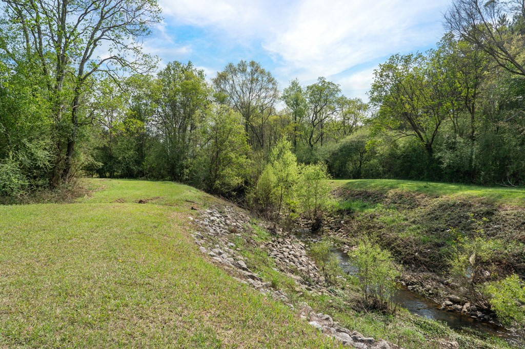 144 Don Curt Boulevard Property Photo 40