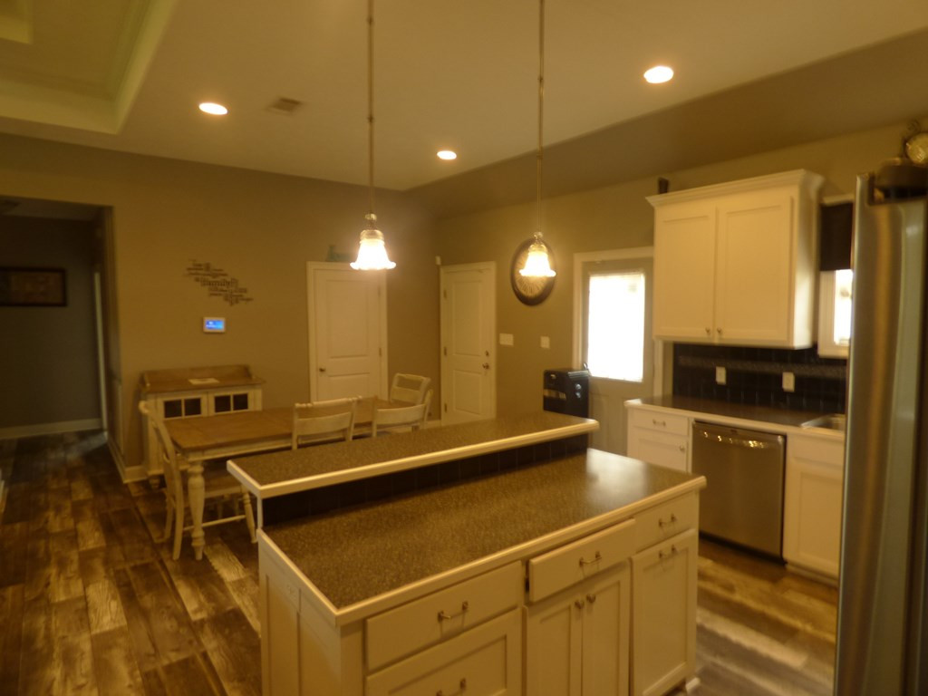 1131 Quail Ridge Drive Property Photo 8