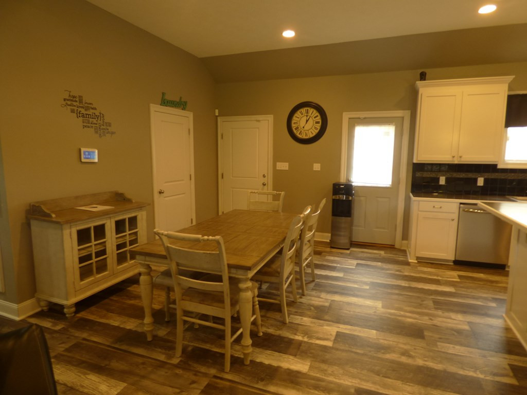 1131 Quail Ridge Drive Property Photo 9